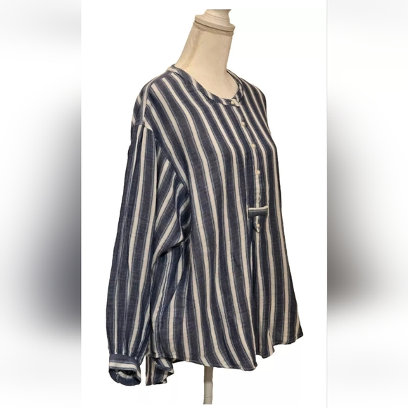 Old Navy Tops - Old Navy Women's White Blue Stripe Old Money 1/2 Button 100% Cotton Top NWT XL